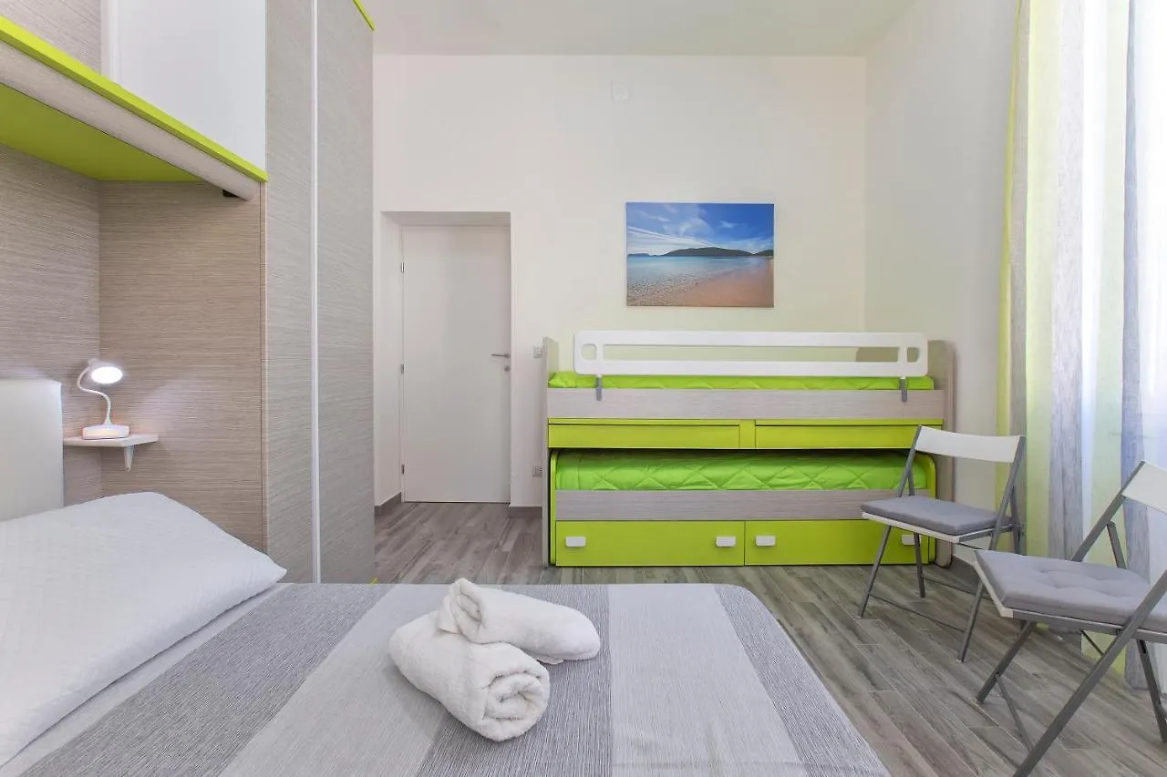 La Casa Nostra Appartamento con Parcheggio Alghero 0*,  Italia